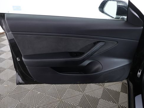 Used 2019 Tesla Model 3 Long Range image 22