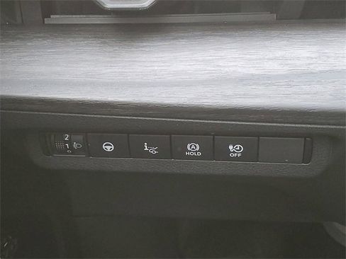 Certified 2023 Nissan Ariya FWD image 10