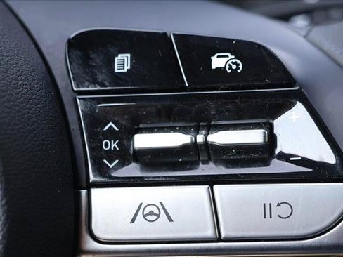Used 2022 Hyundai Santa Cruz SE AWD/4WD image 16