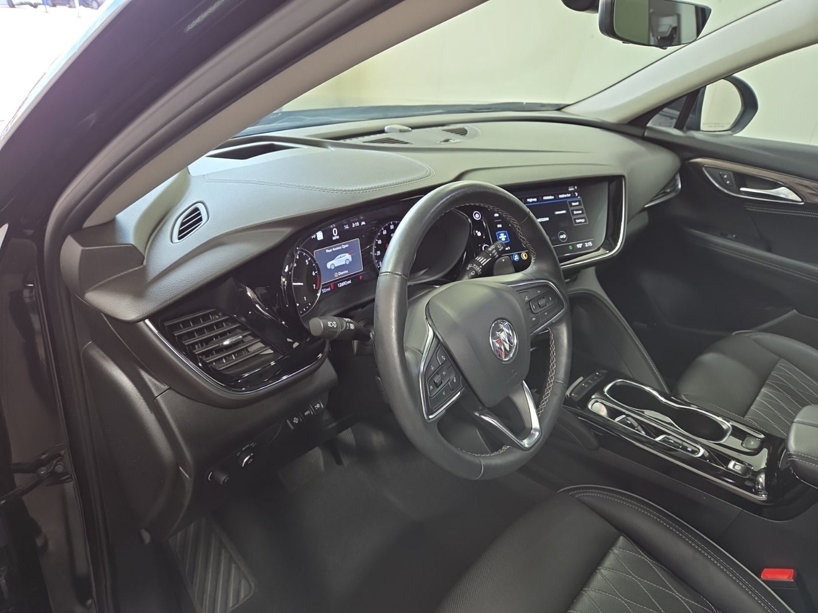 Used 2023 Buick Envision Avenir FWD image 10