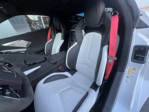 Used 2023 Chevrolet Corvette Stingray Premium Cpe image 16