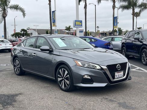 Used 2022 Nissan Altima 2.5 SV FWD image 26