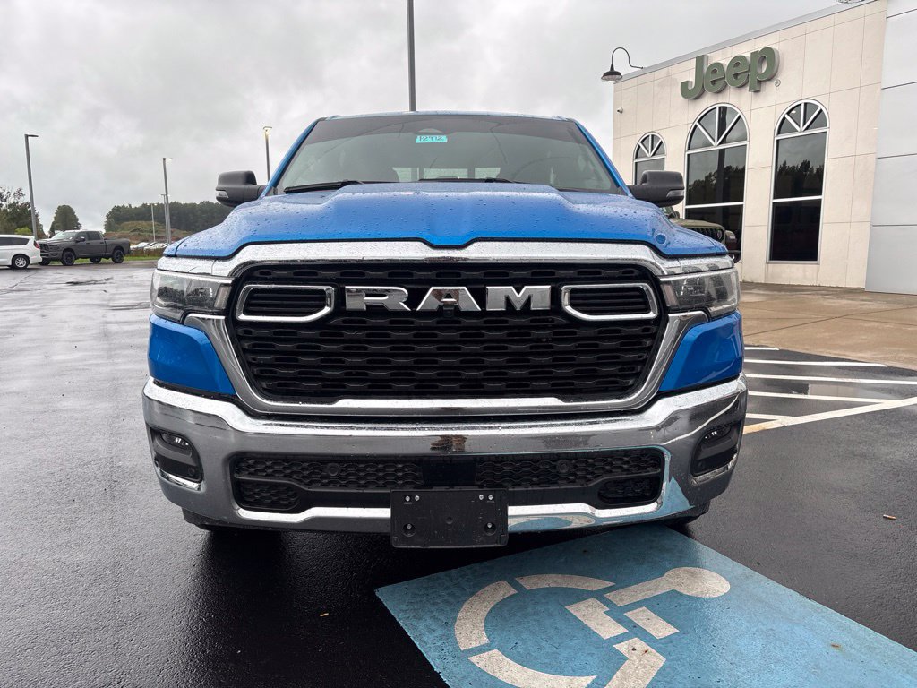 Used 2025 RAM 1500 Big Horn AWD/4WD image 4