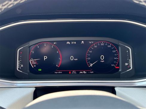 Used 2025 Volkswagen Taos SEL image 13