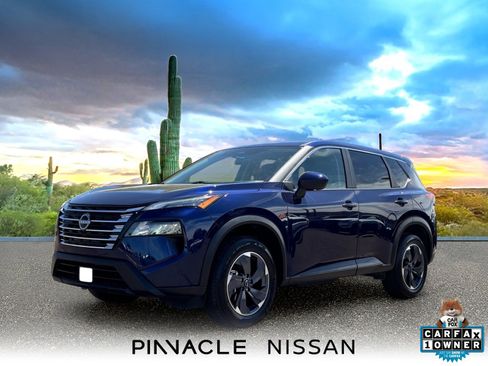 Used 2025 Nissan Rogue SV FWD image 1
