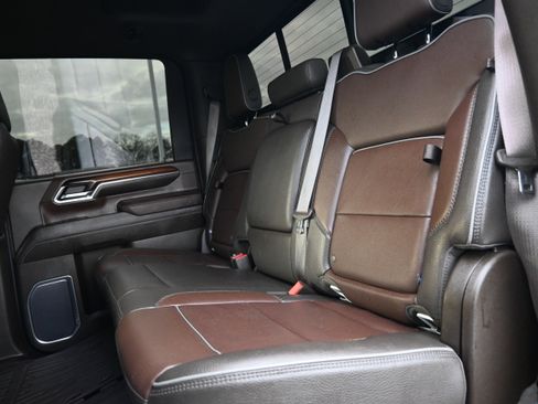 Used 2024 GMC Sierra 2500 Denali w/ Max Trailering Package image 29