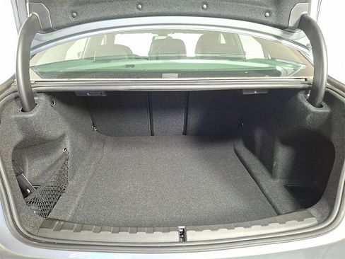 Used 2023 BMW 330i xDrive Sedan w/ Premium Package image 27