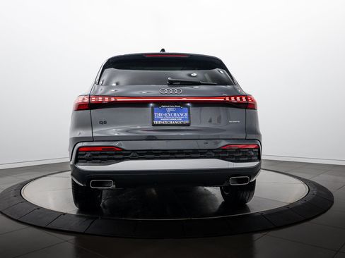 Used 2025 Audi Q5 Premium Plus w/ Premium Plus AWD/4WD image 19