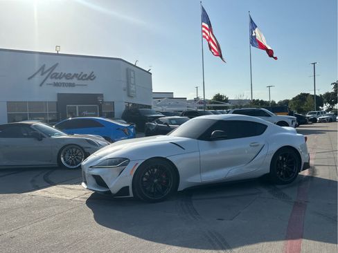 Used 2023 Toyota Supra RWD image 1