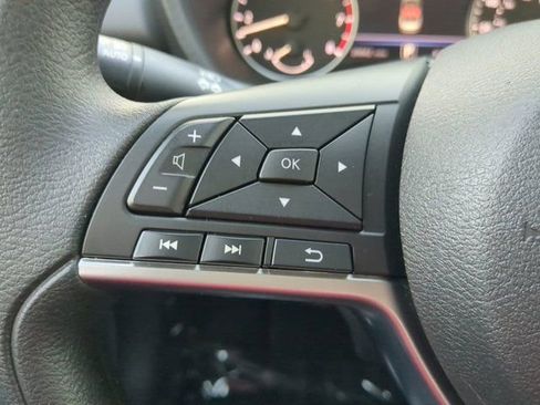 Used 2025 Nissan Sentra SV image 21