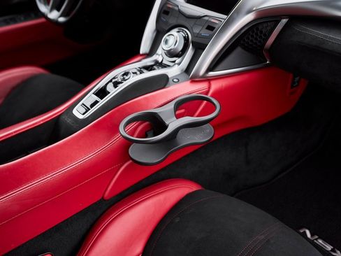 Used 2021 Acura NSX image 40