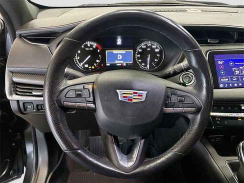 Used 2020 Cadillac XT4 Sport image 11