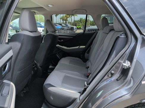 Used 2025 Subaru Outback Premium AWD/4WD image 14