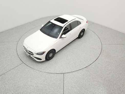 Used 2024 Mercedes-Benz C 300 Sedan image 9
