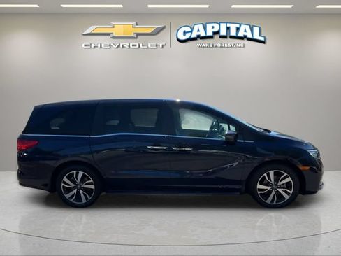 Used 2023 Honda Odyssey Touring image 6