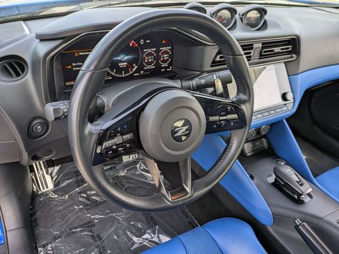 Certified 2024 Nissan Z Performance w/ Floor Mat Package image 18