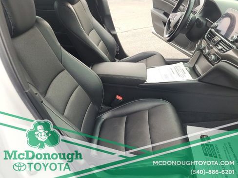 Used 2022 Honda Accord Sport image 17