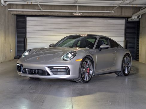 Certified 2020 Porsche 911 Carrera S image 1