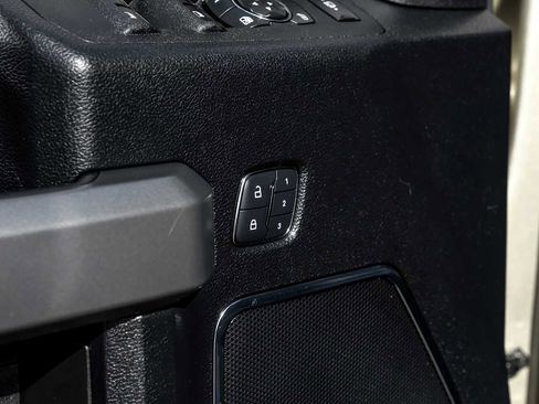 Used 2017 Ford F250 Platinum w/ Platinum Ultimate Package image 46