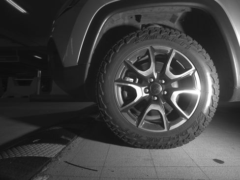 Used 2025 Jeep Compass Trailhawk w/ Trailer Tow Group image 12