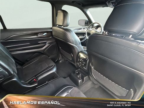 Used 2023 Jeep Grand Cherokee L Altitude image 30