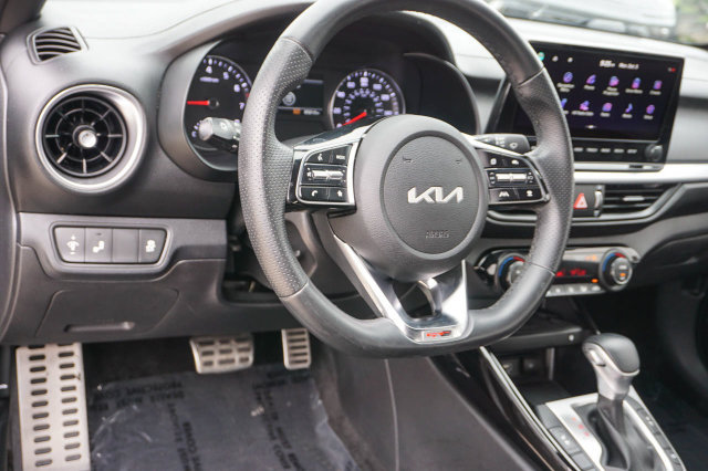 Used 2022 Kia Forte GT-Line w/ GT-Line Premium Package FWD image 9