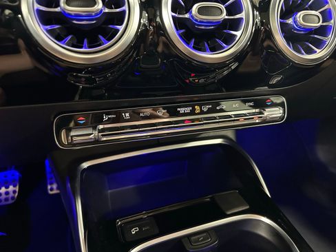 Used 2020 Mercedes-Benz CLA 35 AMG 4MATIC image 27