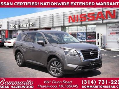 Used 2024 Nissan Pathfinder SV w/ Lighting Package (N92)