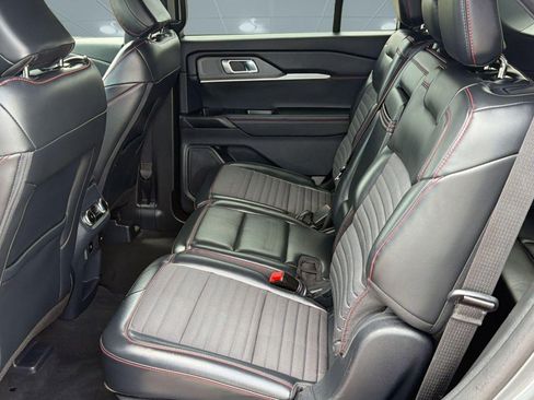Certified 2025 Ford Explorer ST-Line w/ ST-Line Street Pack AWD/4WD image 14