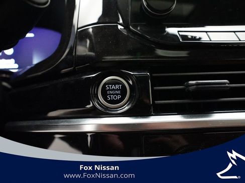 Certified 2023 Nissan Pathfinder Platinum image 32