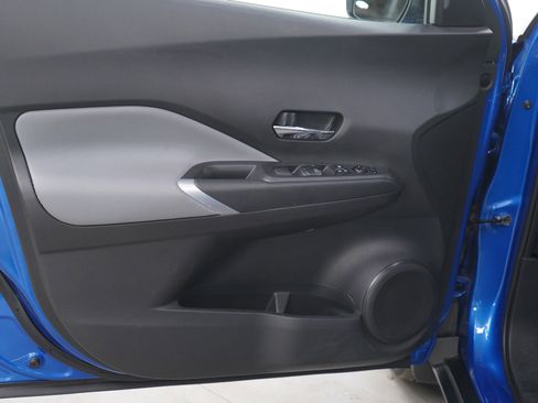 Used 2023 Nissan Kicks SR w/ SR Premium Package image 17