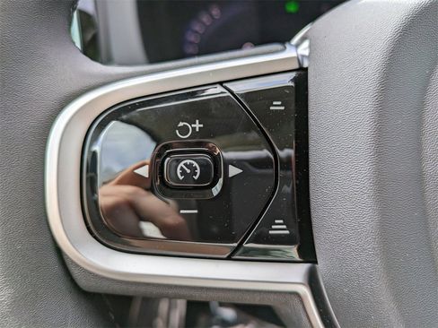 New 2026 Volvo XC60 B5 Core w/ Climate Package image 25