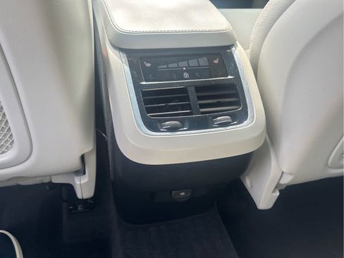 Used 2023 Volvo XC90 B5 Core w/ Protection Package Premier AWD/4WD image 13