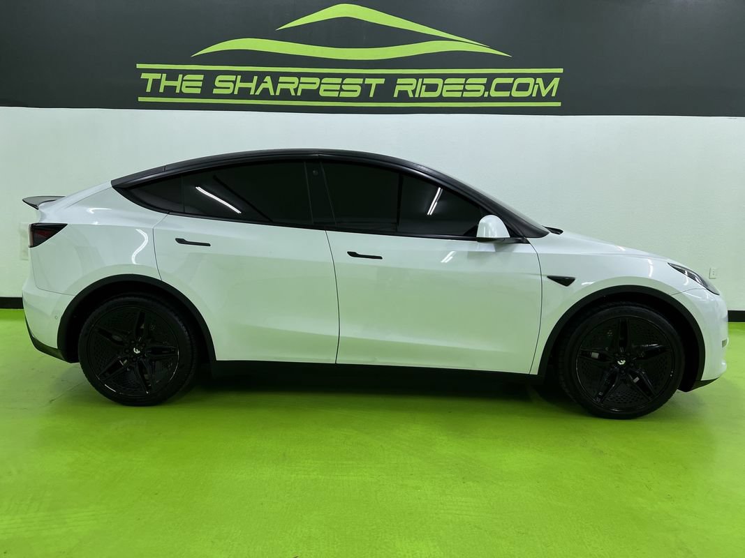 Used 2022 Tesla Model Y Long Range AWD/4WD image 10