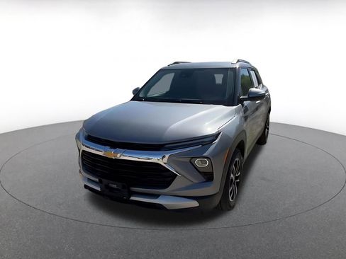 Used 2025 Chevrolet TrailBlazer LT FWD image 7