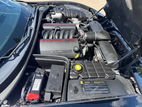Used 2004 Chevrolet Corvette Convertible w/ Preferred Equipment Group RWD image 11