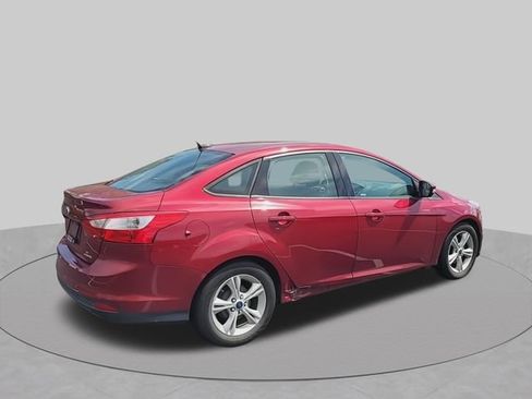 Used 2014 Ford Focus SE FWD image 9