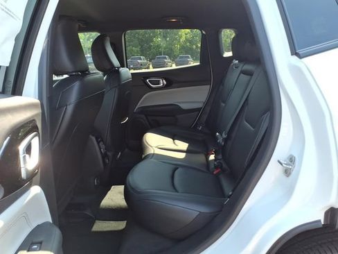 New 2026 Jeep Compass Limited AWD/4WD image 30