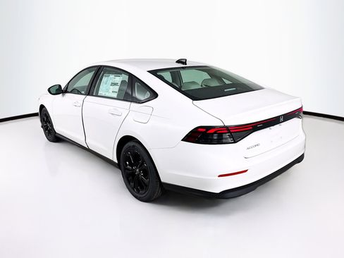 New 2025 Honda Accord SE image 30
