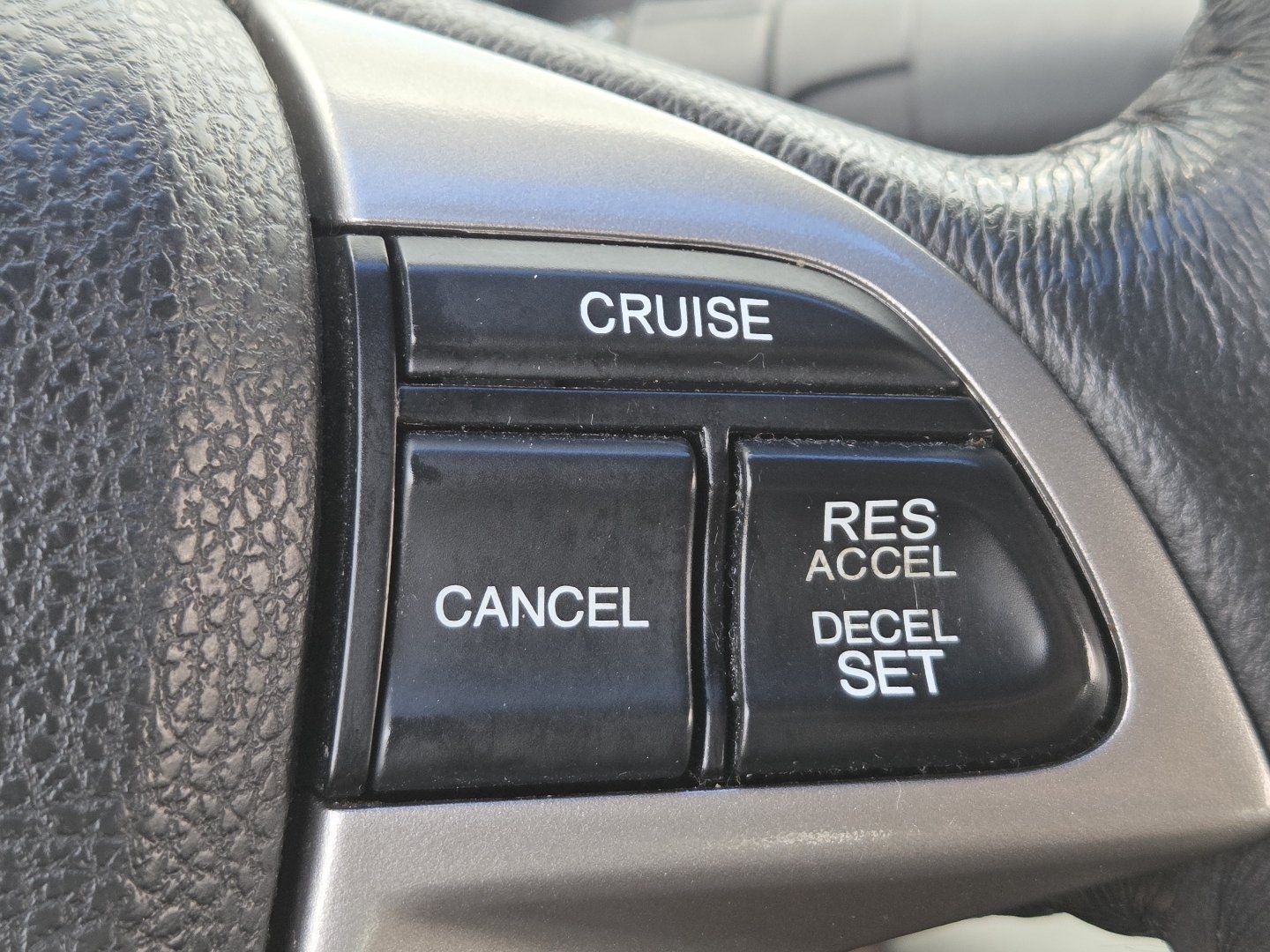 Used 2010 Honda Accord EX-L image 6