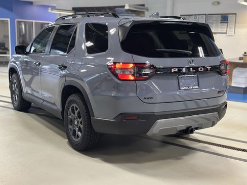 New 2026 Honda Pilot TrailSport image 9