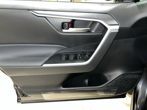 New 2025 Toyota RAV4 XLE w/ Convenience Package image 12