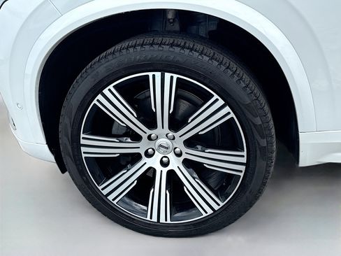 Used 2024 Volvo XC90 B6 Ultimate w/ Protection Package AWD/4WD image 43