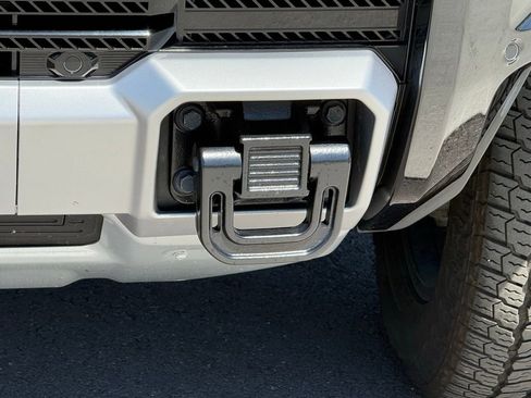 Used 2025 GMC Hummer EV 2X AWD/4WD image 49
