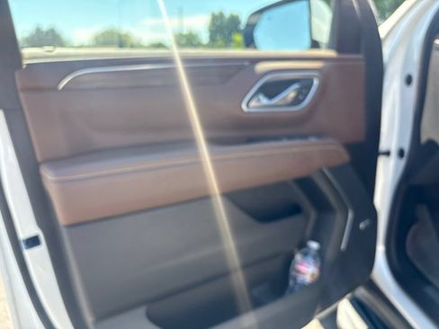 Used 2021 Chevrolet Tahoe High Country AWD/4WD image 19