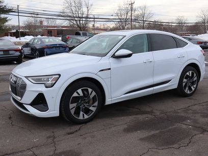 Used 2022 Audi e-tron Premium Plus w/ Premium Plus Package