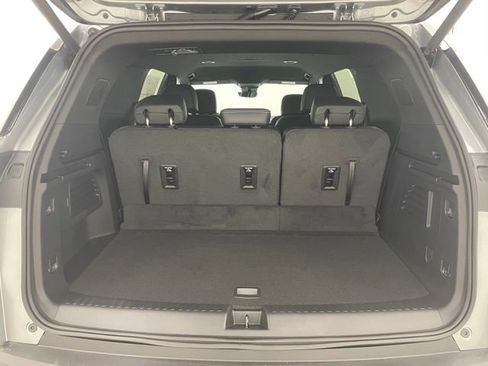 New 2026 Chevrolet Traverse LT w/ Midnight/Sport Edition image 12