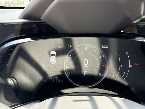 Used 2025 Lexus NX 250 FWD w/ Towing Package (2000 Lbs) image 15