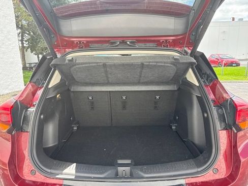 Used 2023 Buick Encore GX Essence w/ Experience Buick Package FWD image 7