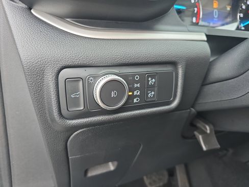 Used 2021 Ford Explorer XLT w/ Equipment Group 202A image 28